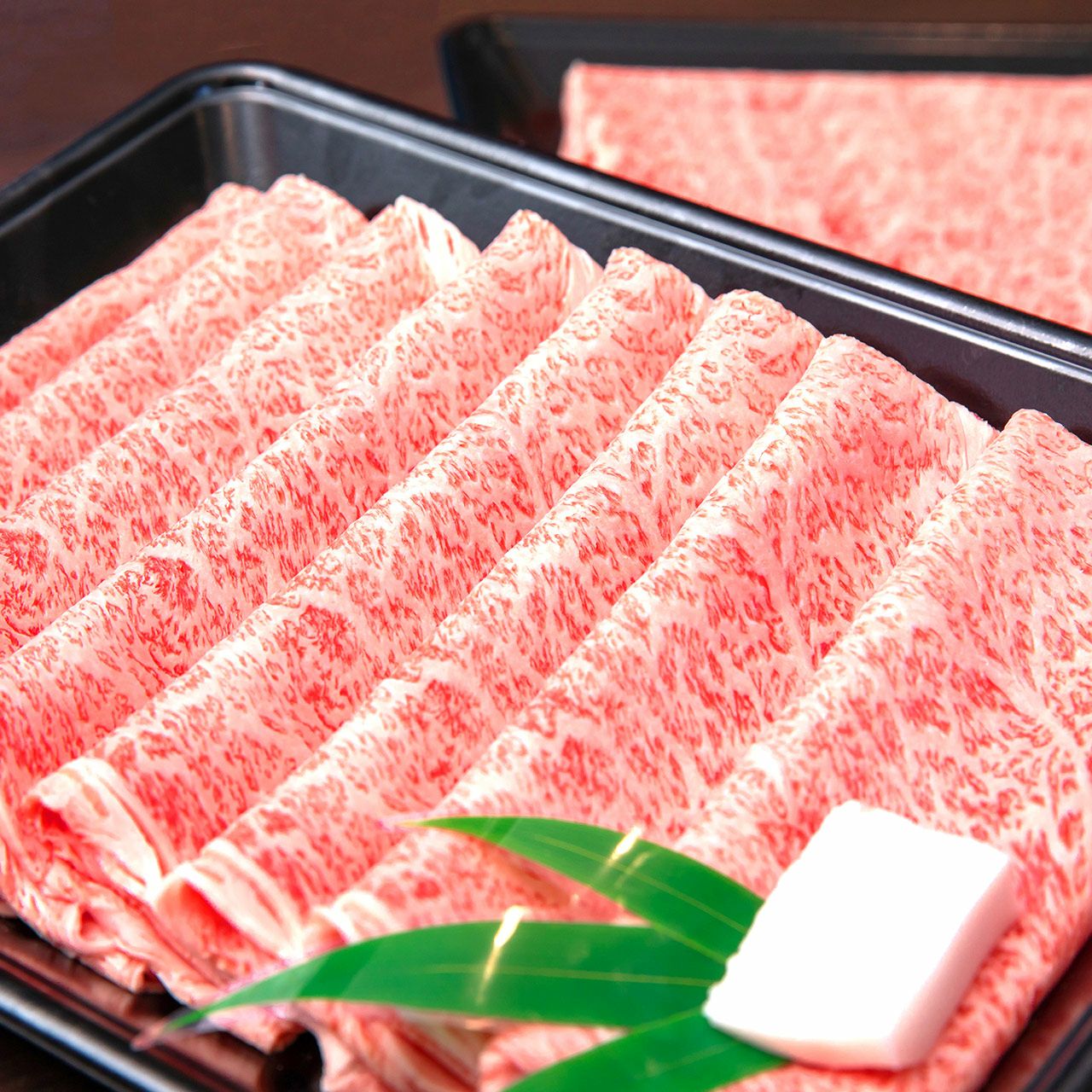 即日発送/送料無料【300g】松阪牛 肩ロース すき焼き・しゃぶしゃぶ用